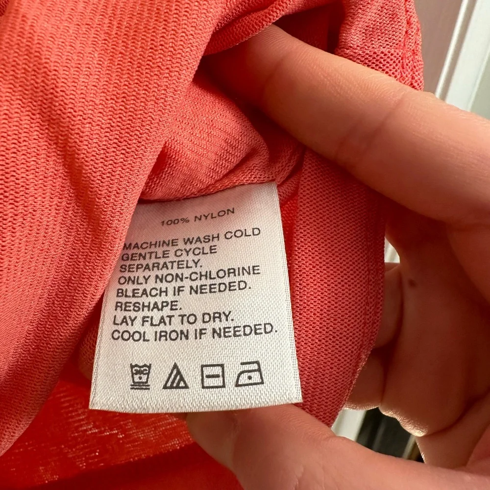 NWOT Small women’s long sleeve coral colored top Classiques Entier brand - Picture 3 of 4